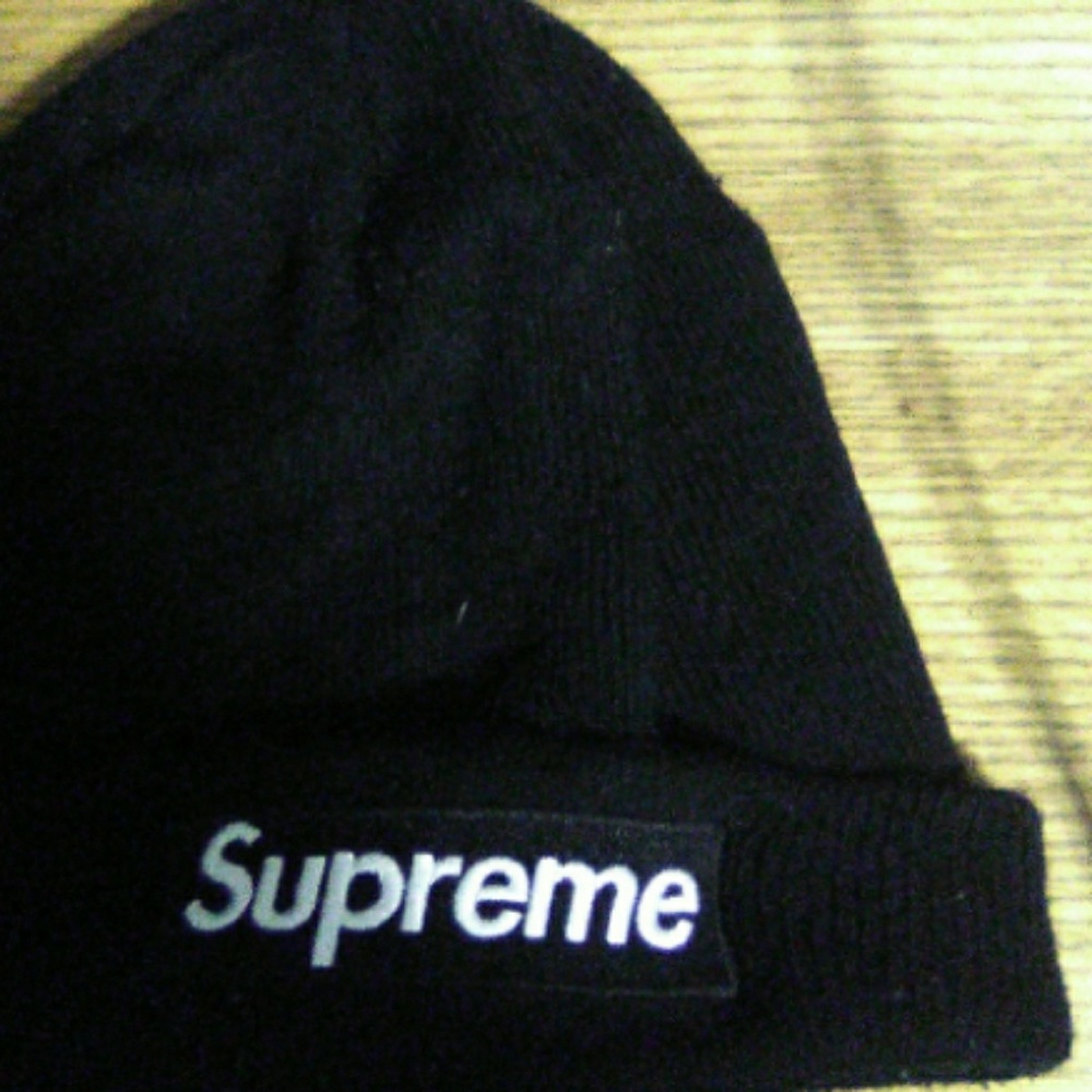 SUPREME new era beanie